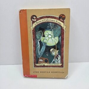 Lemony Snicket A Series of Unfortunate Events The Hostile Hospital Book 8 PB